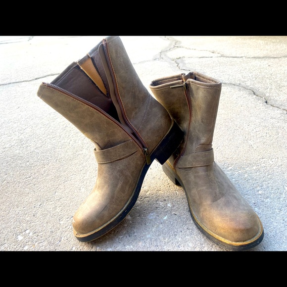 Etc! Mid Calve size 10 boots - Picture 2 of 3